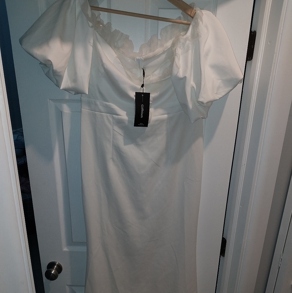 giffniseti wedding dress Size Xl Nwt